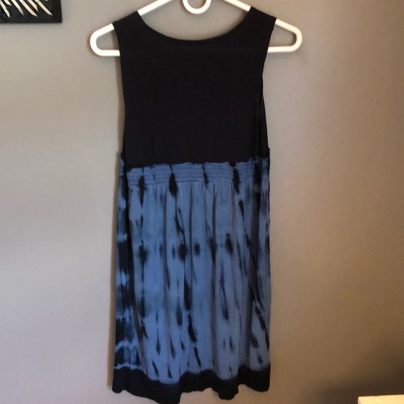 Calvin Klein Beach Coverup - Picture 2 of 4